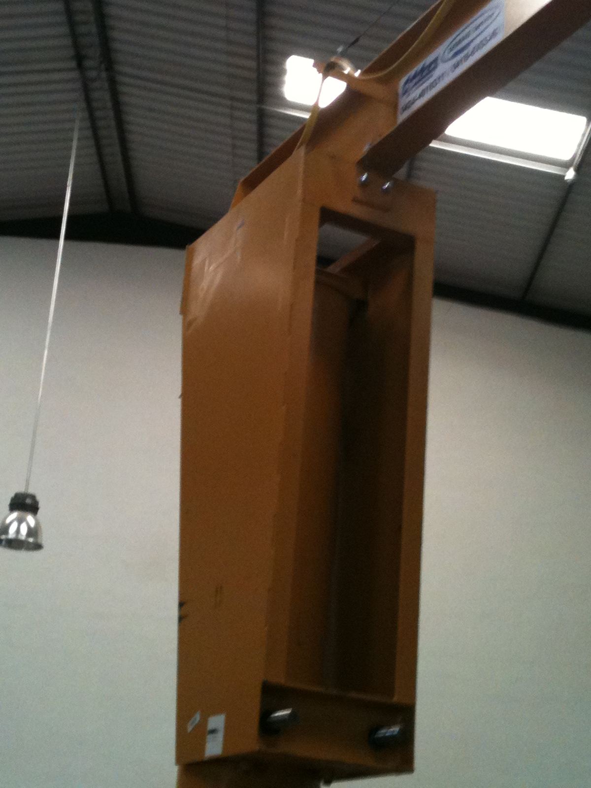 Pluma Pescante Giratoria DEMAG